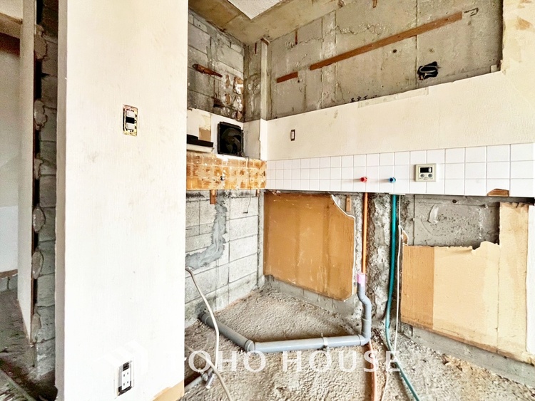 トイレ 現在改装中◆快適◆な生活に不可欠。節水型の高性能トイレを新設。