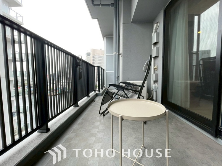 バルコニー 【BALCONY】◆Open new door◆扉の向こうには青空が広がっている。