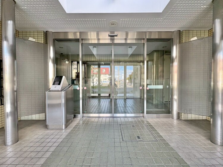 エントランス エントランスは、毎日の行き帰りで使う大事な空間です。