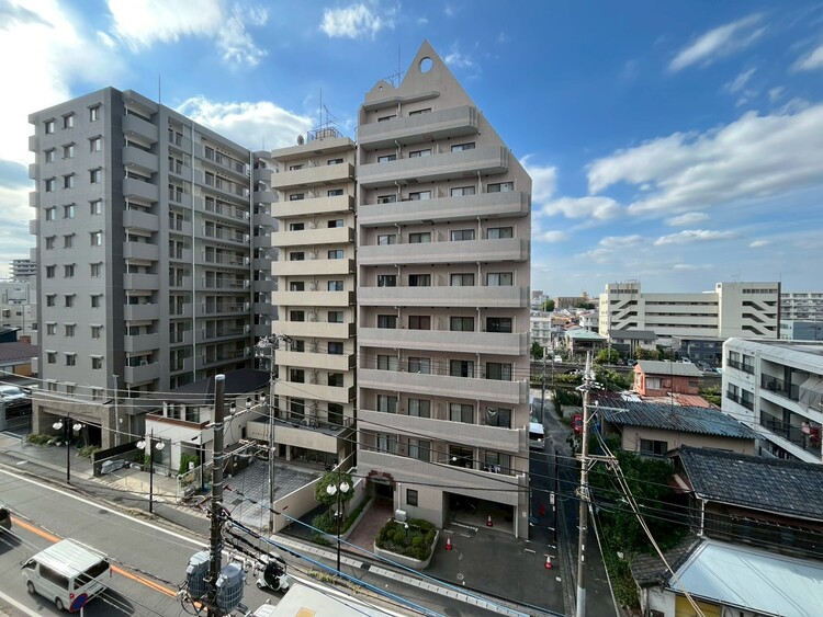 バルコニー 頬をなでる、優しい風を感じることが出来ます。