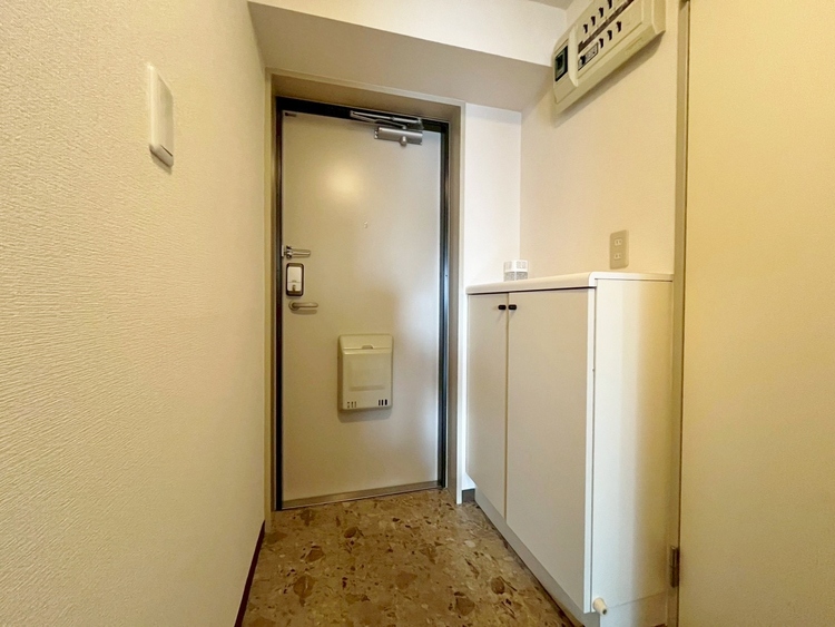 玄関 シューズボックスを完備した玄関です。