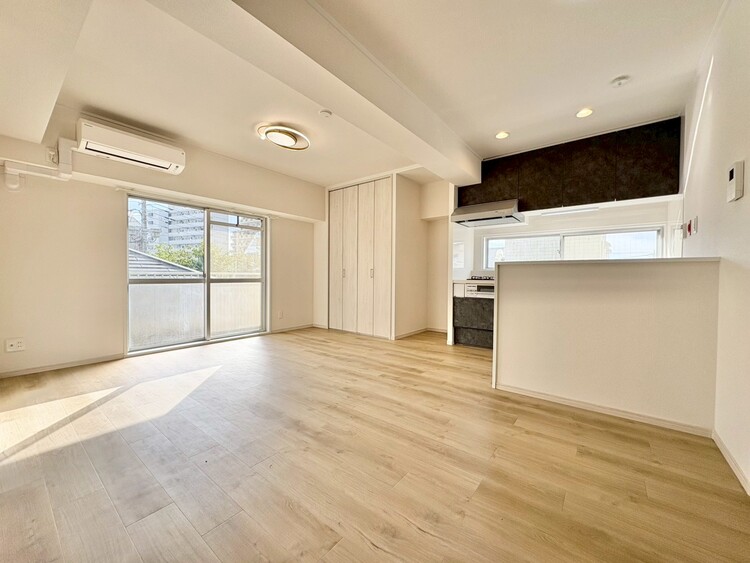 居間 豊かな居住性と、安心感を満たすクオリティが見事に調和した住空間。