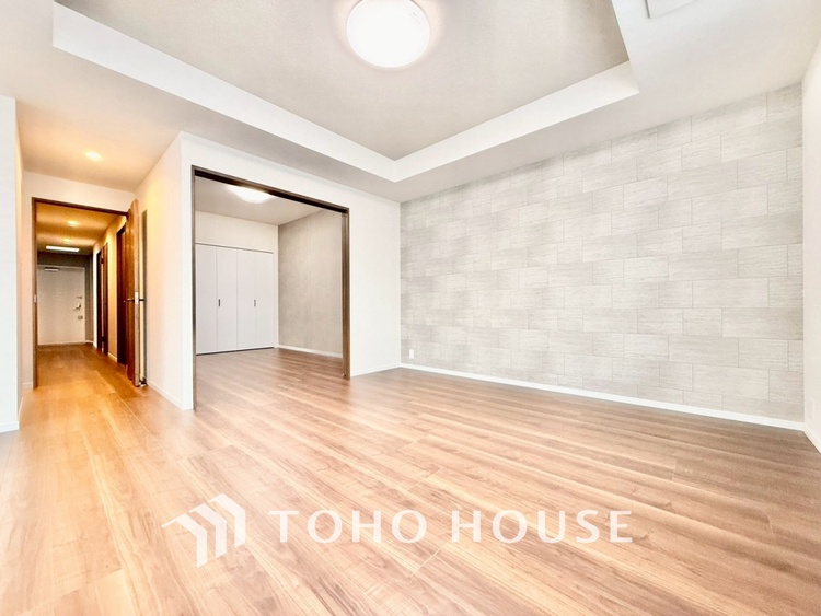 内装 ◆ここに在る◆事も無げに美しく、伝えるには筆舌に尽くし難い。豪華絢爛や華美と言う事ではなく、住まう者にとって暮らし易く心地がいいと言う美しさがこの住まいには込められている。