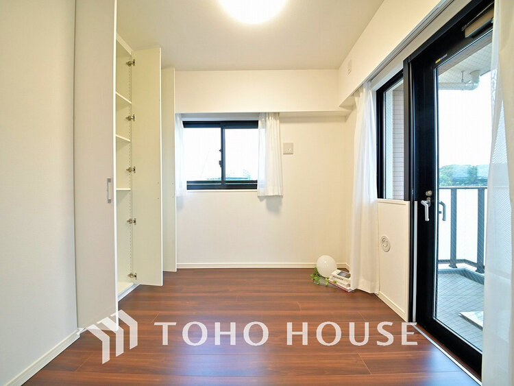 内装 1日の疲れを癒し、心地よく寛げるようゆったりとした広さをしています