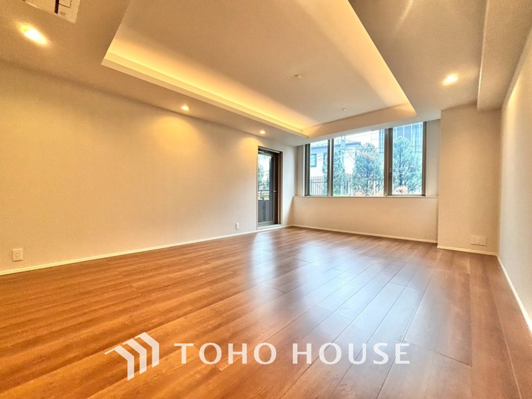 内装 「想像していた以上に広い」が写真を撮っているときの感想です。家事動線に配慮したプランによりご家族がくつろげる明るく広い空間が確保できました。