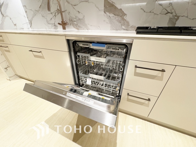 キッチン 【KITCHEN】◆Happy◆愛情たっぷりのお料理で家族にHappyを。システムキッチンがあなたをサポートしてくれます。