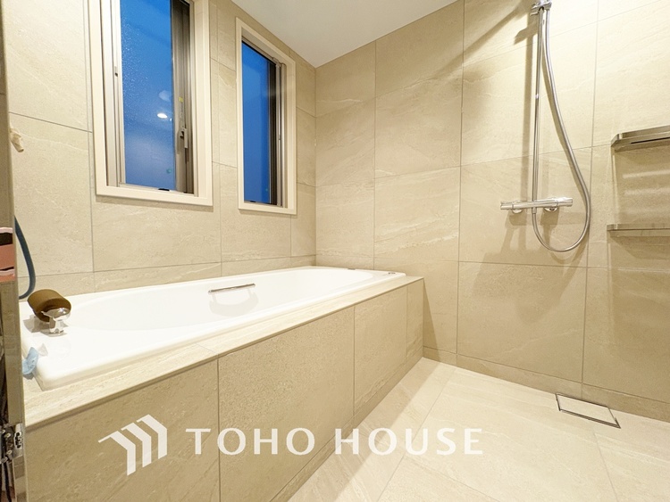 風呂 【BATHROOM】◆プライベートな空間◆simpleだからrelaxできるんです。こころもからだもキレイさっぱり。