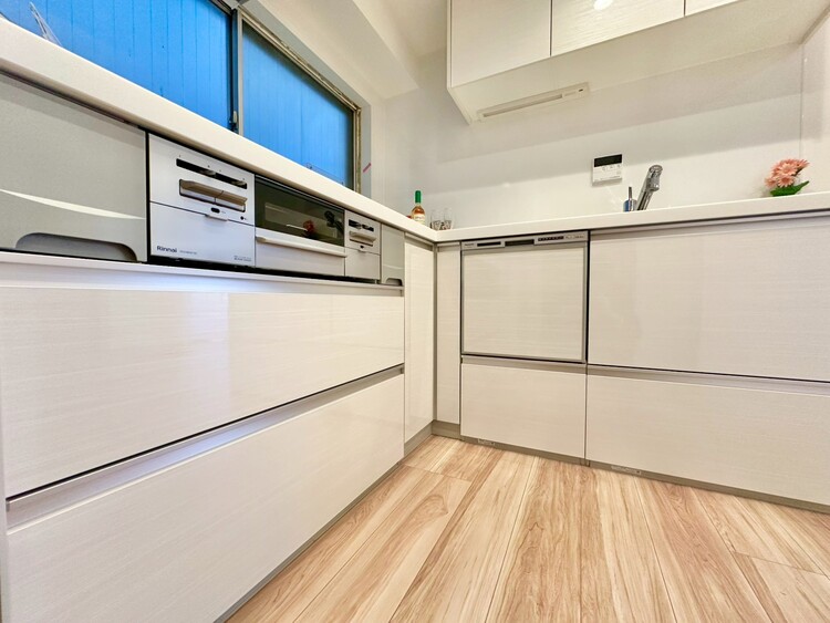 その他 開放感のあるキッチンスペース。調理をしながら、会話も弾みそうですね。