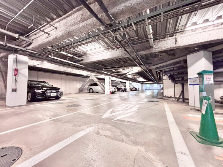 その他 駐車スペースが嬉しいですね。※空き状況は都度ご確認下さい。