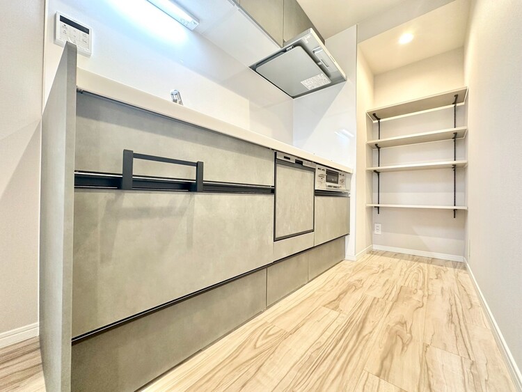 その他 開放感のあるキッチンスペース。調理をしながら、会話も弾みそうですね。