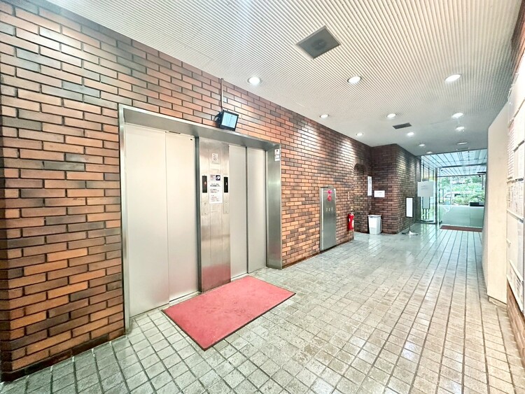 その他 エレベーター完備のため荷物が多くなっても安心。