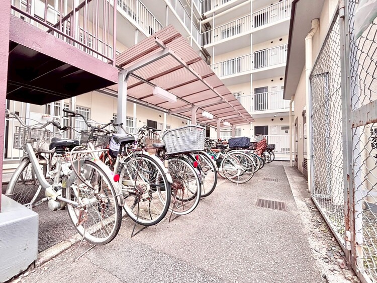 その他 駐輪場も綺麗に整頓されています。※空き状況は都度ご確認下さい。