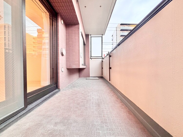 その他 朝の澄んだ空気や、夕方に吹く清々しい風を感じられるバルコニー。