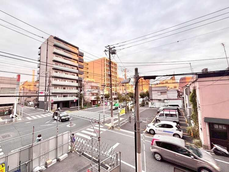 その他 眺望や窓からの景色が良いと、家で過ごす時間も快適です。