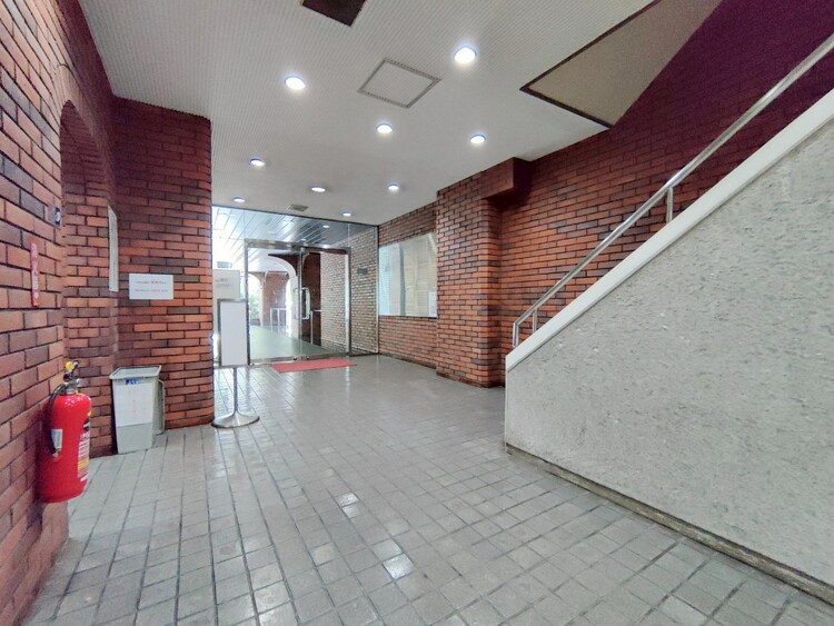 その他 館内は静寂な中が保たれており、管理が行き届いている印象を受けました。