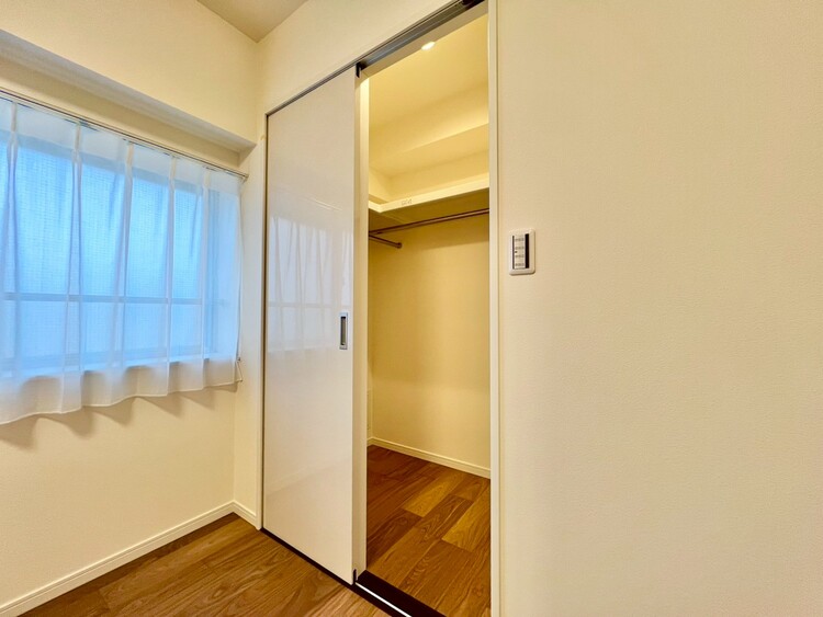 その他 家電やスーツケース、ストック品など何でも片付く嬉しい空間です。