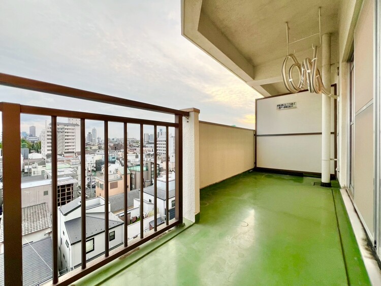 その他 朝の澄んだ空気や、夕方に吹く清々しい風を感じられるバルコニー。