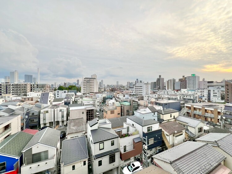 その他 眺望や窓からの景色が良いと、家で過ごす時間も快適です。