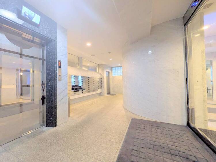 その他 館内は静寂な中が保たれており、管理が行き届いている印象を受けました。