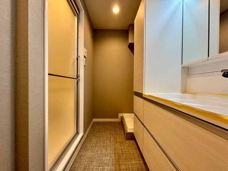 洗面 十分な広さの脱衣所。