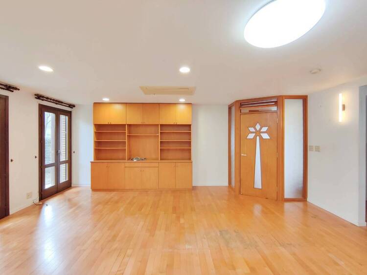 居間 シンプルな内装と偏り過ぎないデザインで統一しました。