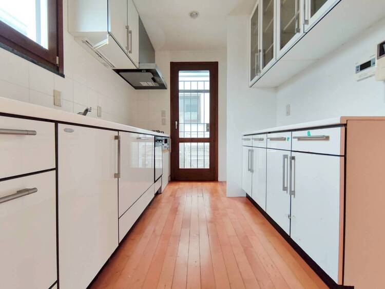 キッチン 使いやすくスタイリッシュなキッチン空間になっております。