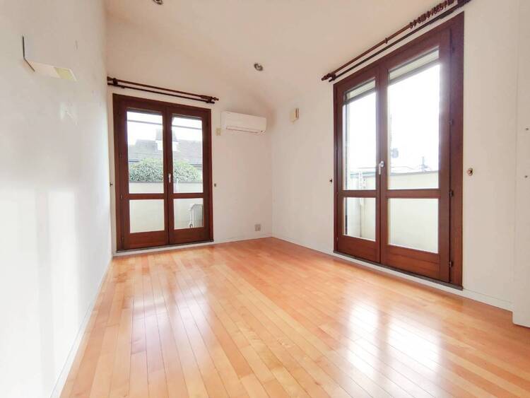 子供部屋 清かで艶やかな時間をもたらしてくれる室内です。