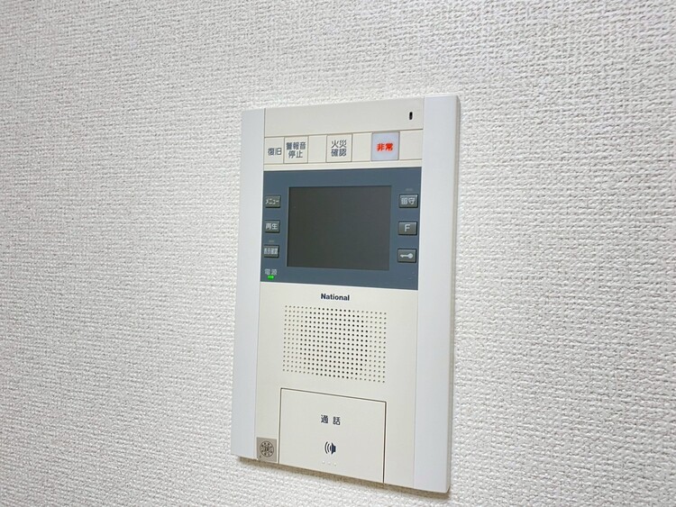 その他 誰が来てもわかる様にモニター付きインターホンを設置。