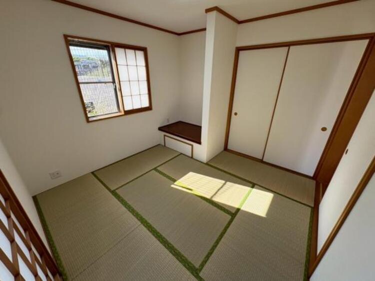 内装 1階和室は、お子様のプレイスペースや将来的な寝室など、ライフステージに合わせて使用できます