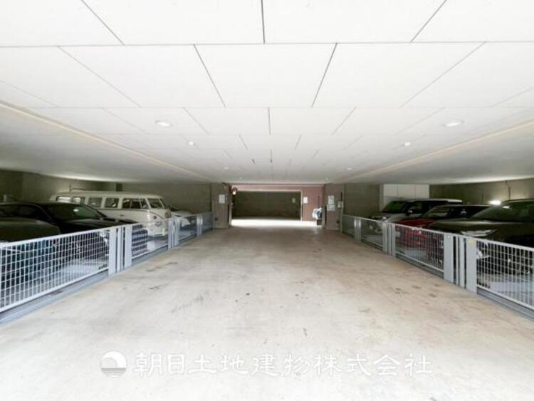 駐車場 【駐車場】 敷地内駐車スペース。日々の暮らしにも大切なスペースです。