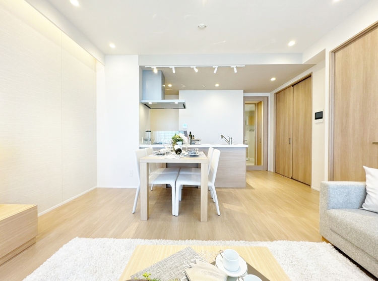 居間 豊かな居住性と、安心感を満たすクオリティが見事に調和した住空間。