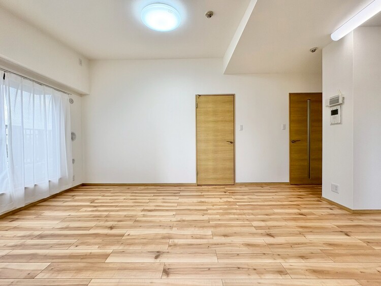 居間 快適に過ごす毎日を求めて、暮らしの中でご自身の「マイホーム」に創り上げてください。