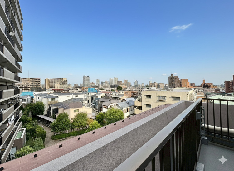 バルコニー 窓を開けると広がる青空。心をリフレッシュして日々を過ごしていきましょう。