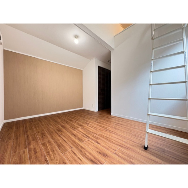 内装 2025年10月6日撮影