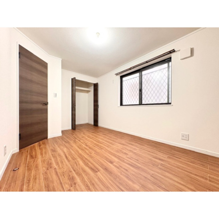 内装 2025年10月6日撮影