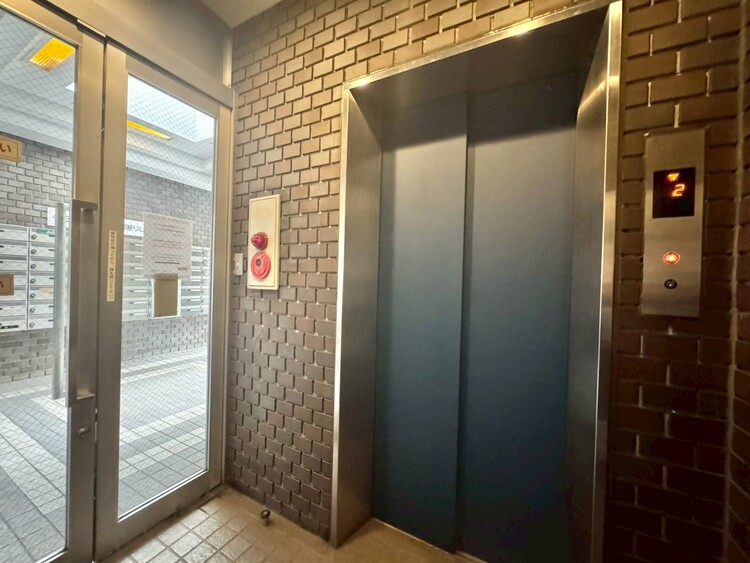 その他 エレベーター完備のため荷物が多くなっても安心。
