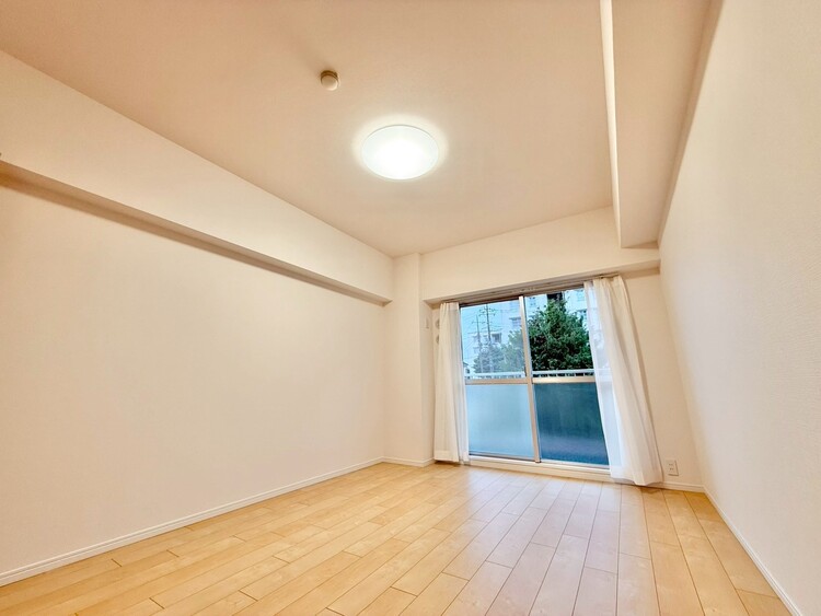 その他 清かで艶やかな時間をもたらしてくれる室内です。