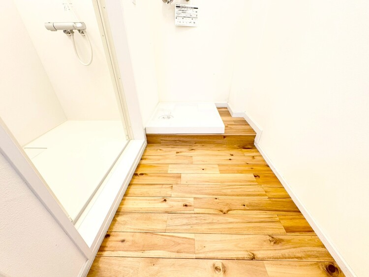 その他 十分な広さの脱衣所。