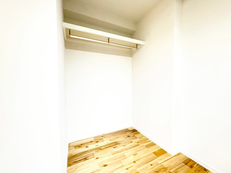 その他 家電やスーツケース、ストック品など何でも片付く嬉しい空間です。