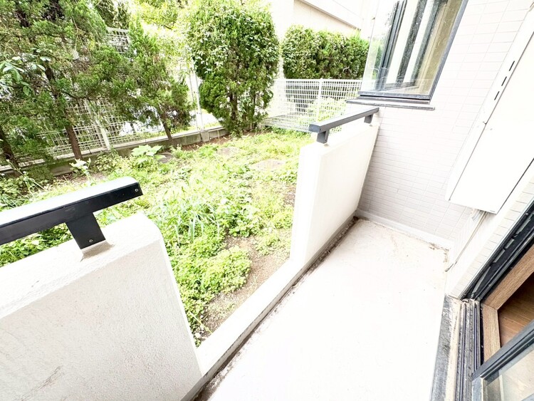 その他 朝の澄んだ空気や、夕方に吹く清々しい風を感じられるバルコニー。