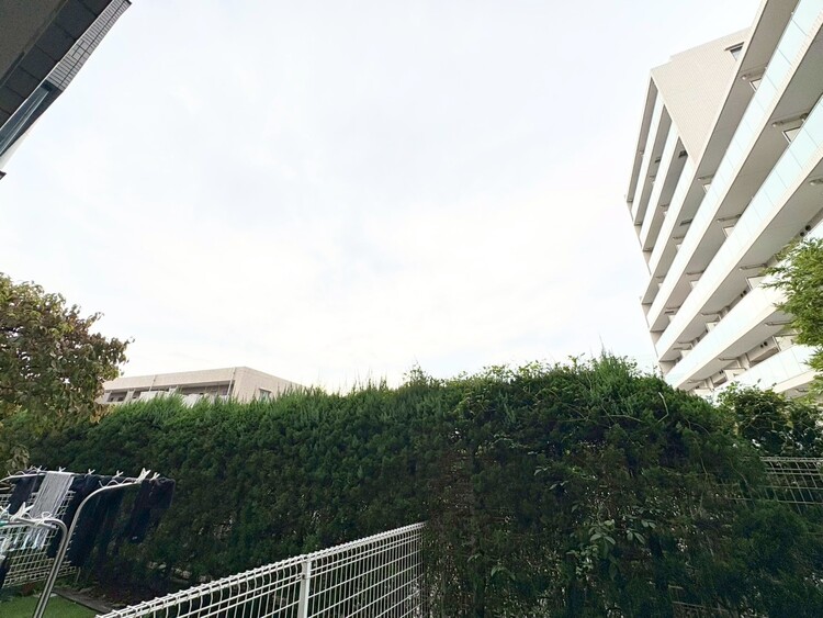 その他 眺望や窓からの景色が良いと、家で過ごす時間も快適です。