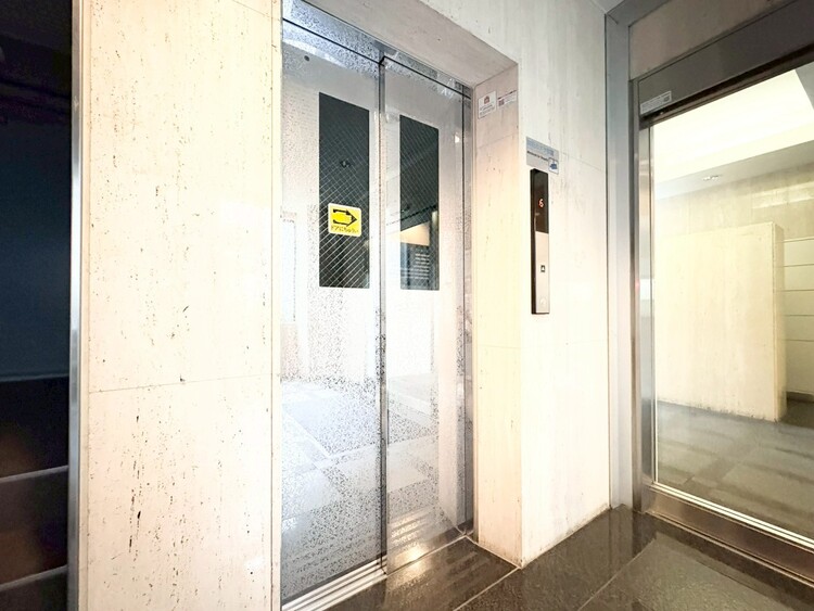 その他 エレベーター完備のため荷物が多くなっても安心。