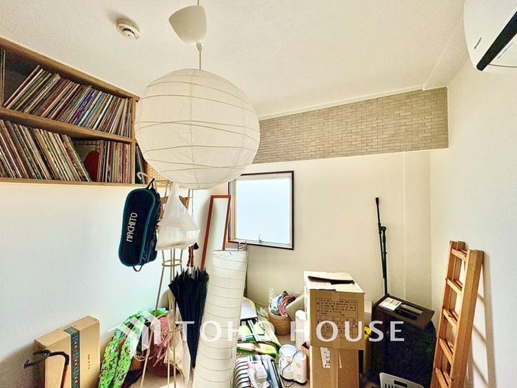 内装 光に包まれるように設計された空間。太陽の光が爽やかな目覚めを誘う。きっと今日も素敵な1日に。