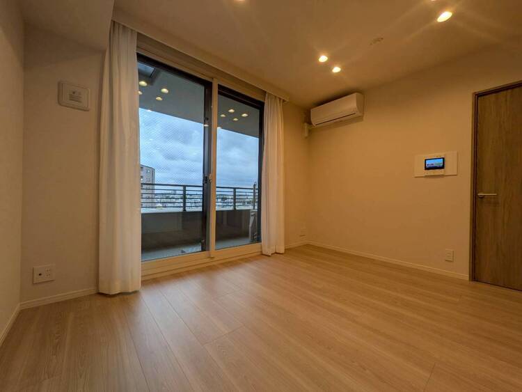 居間 充実した生活は伸びやかな居室空間から始まります。