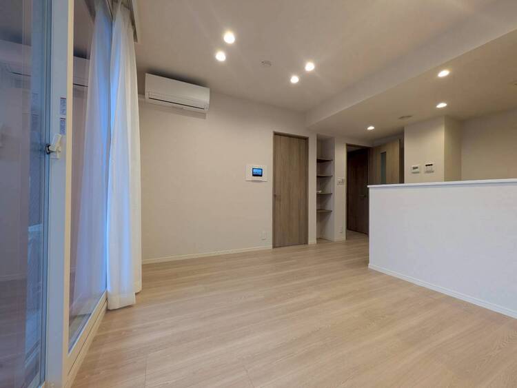 居間 シンプルな内装と偏り過ぎないデザインで統一しました。