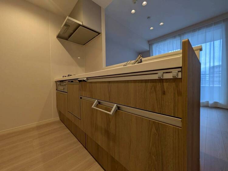 キッチン 開放感のあるキッチンスペース。調理をしながら、会話も弾みそうですね。