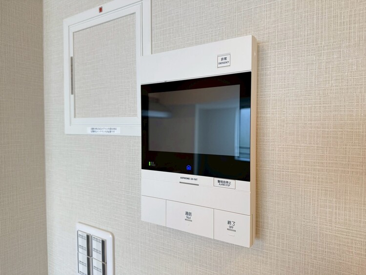 その他 誰が来てもわかる様にモニター付きインターホンを設置。