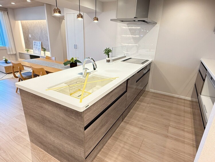 その他 開放感のあるキッチンスペース。調理をしながら、会話も弾みそうですね。