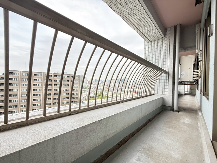 その他 朝の澄んだ空気や、夕方に吹く清々しい風を感じられるバルコニー。