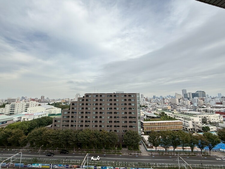 その他 眺望や窓からの景色が良いと、家で過ごす時間も快適です。